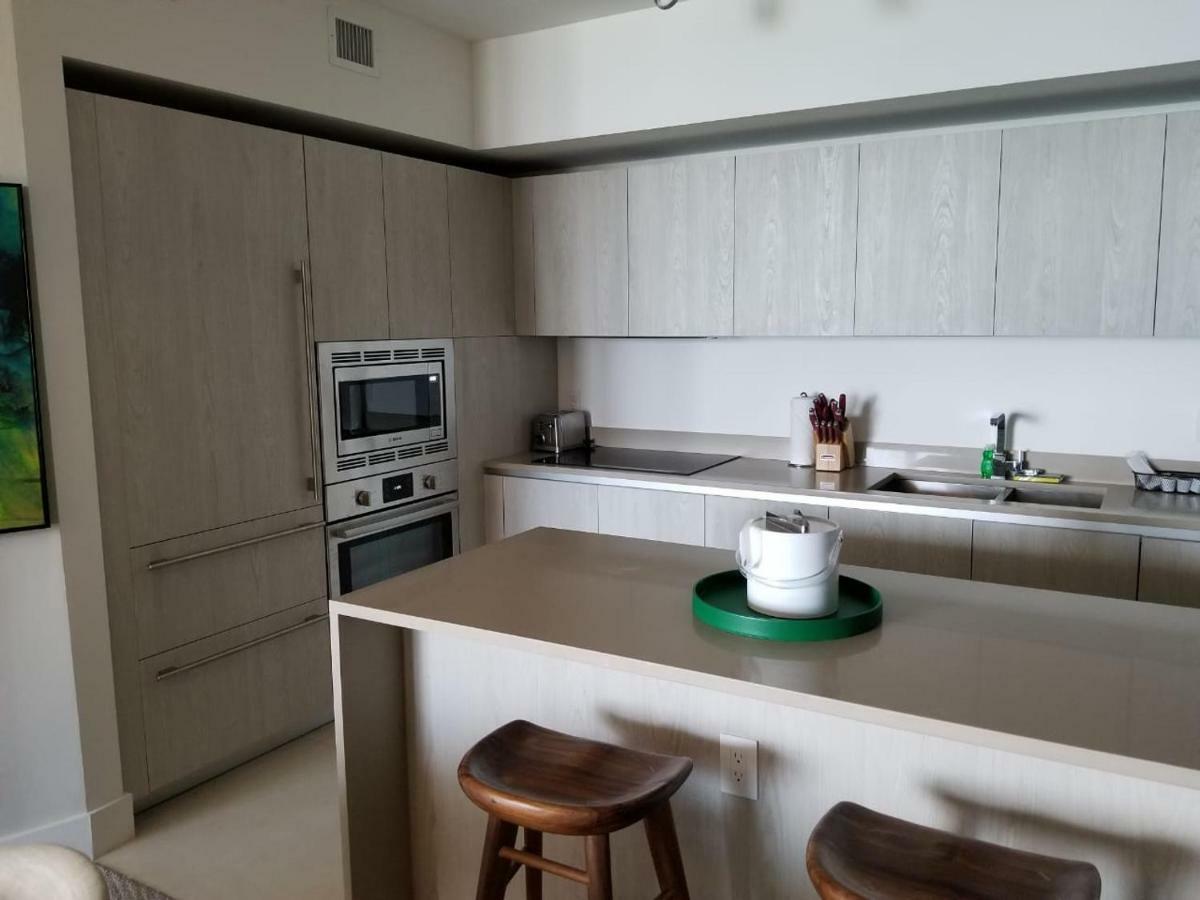 Rent In Lyfe 4* Hollywood