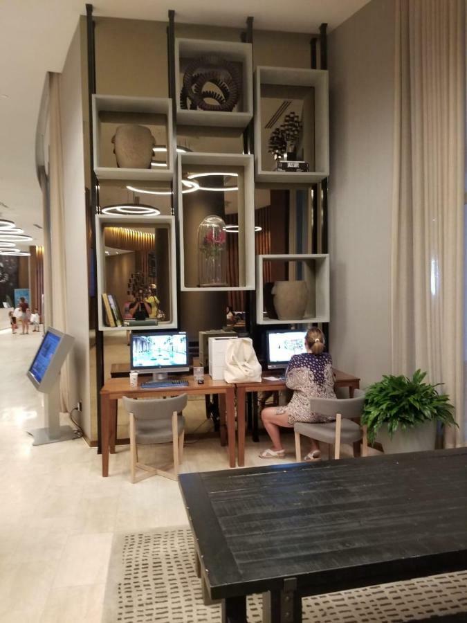 Aparthotel Rent In Lyfe Hollywood