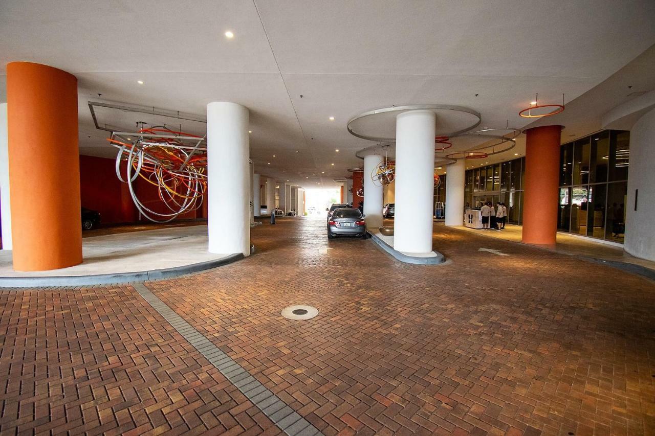 Hyde 4111 S Ocean Dr Apartment *