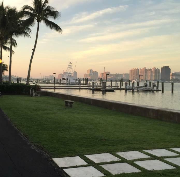 Aparthotel Hemingway At Palm Island