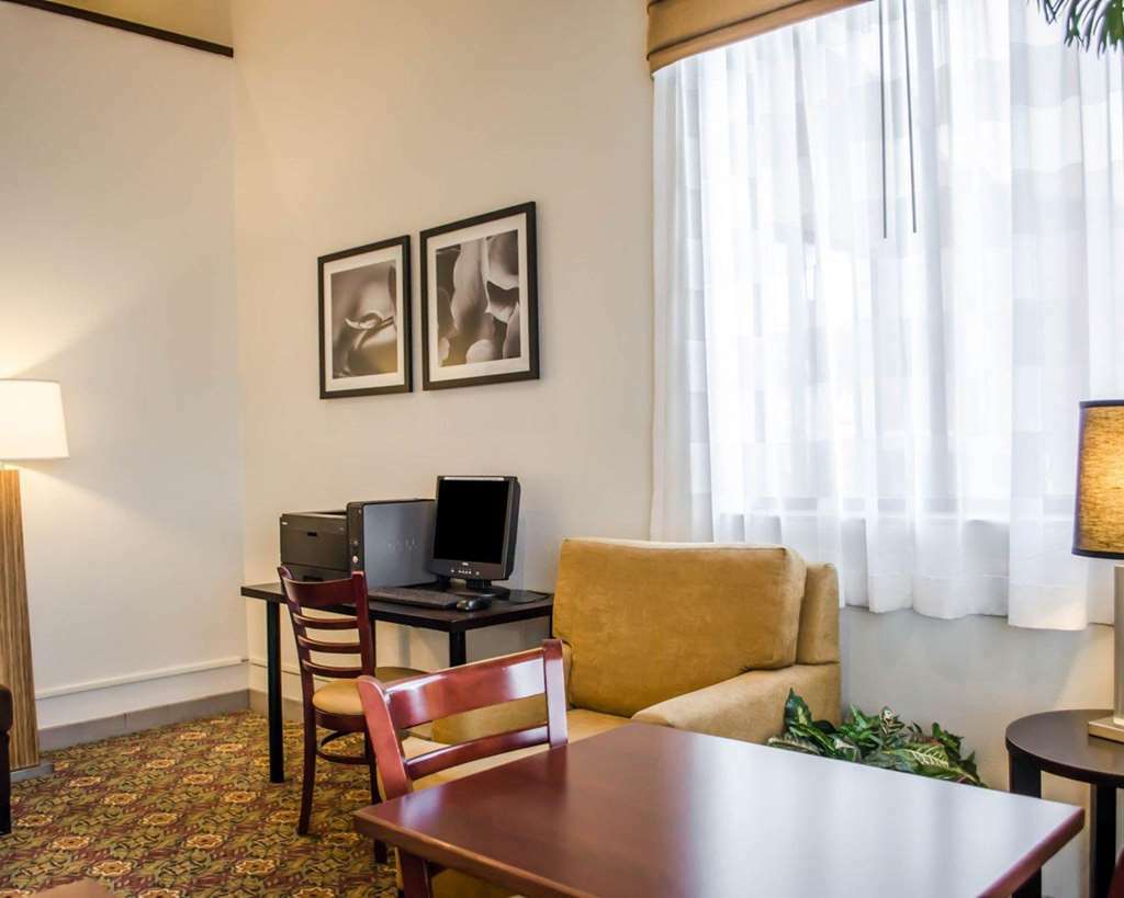 Spot X Tampa - By The Red Collection Hotel Wesley Chapel