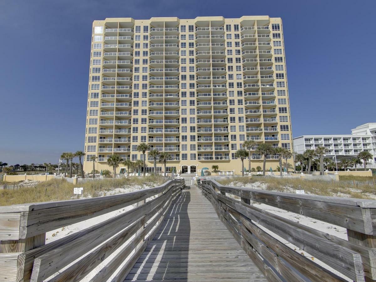 Aparthotel Emerald Isle 3*