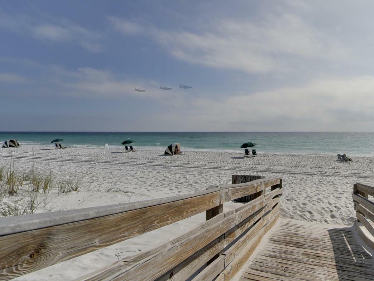Emerald Isle Aparthotel