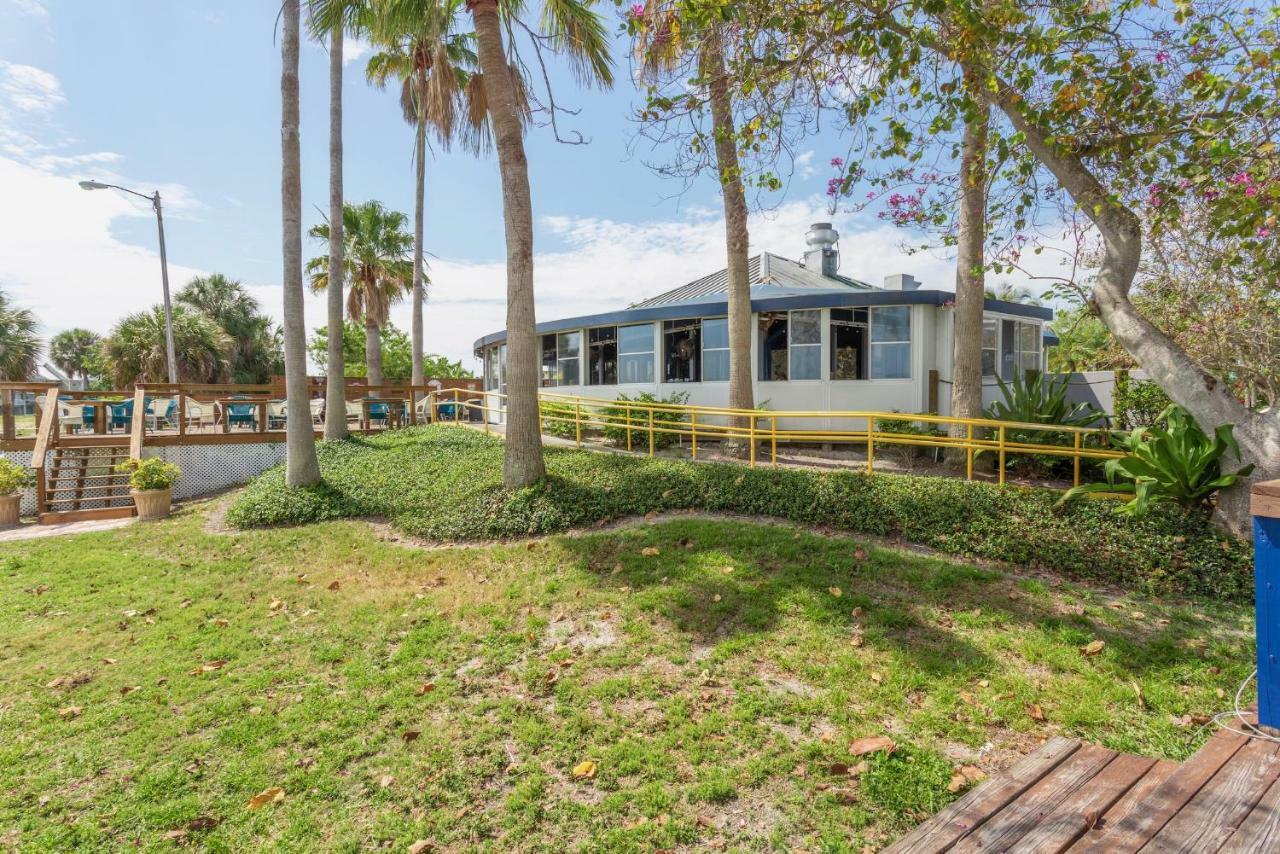 Aparthotel Tampa Bay, Step Away, Wifi, Free Parking,pools, Jacuzzi Ruskin