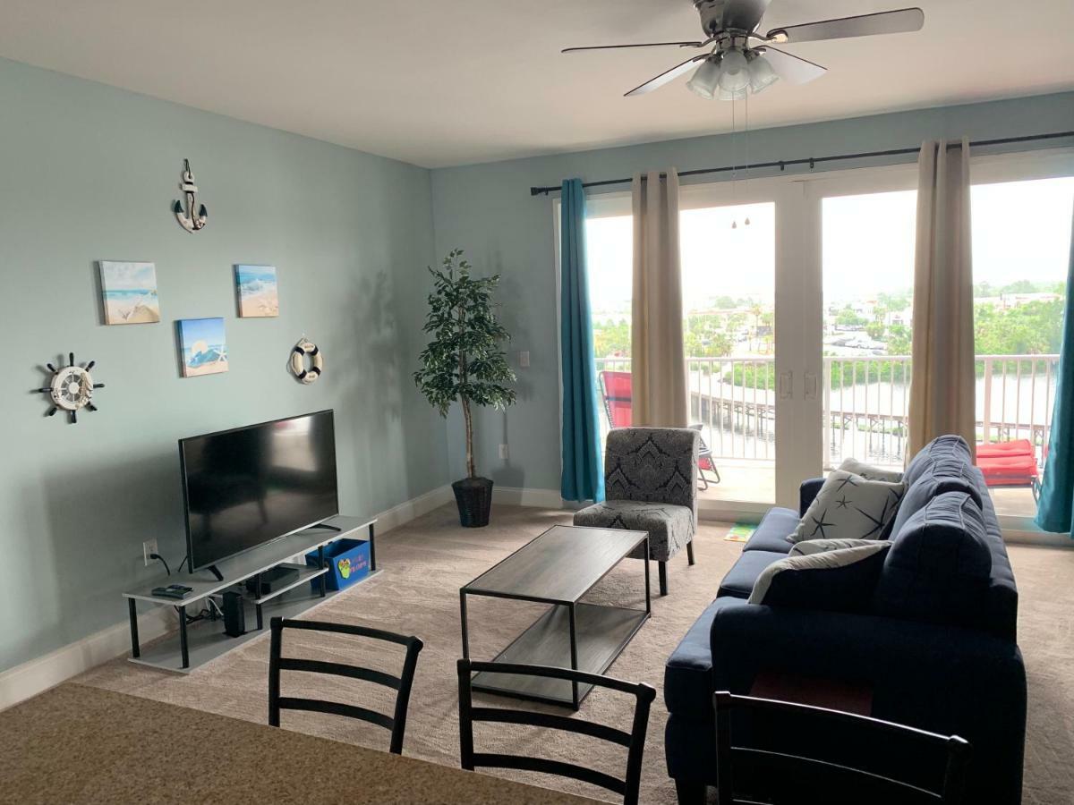 Laketown 5 Pools Steps To Family Friendly Apartment