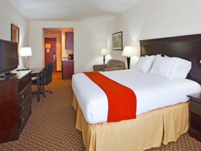 Hotel Express & By Ihg 2*