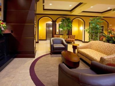 & - - Wells Rd. Hotel 3*