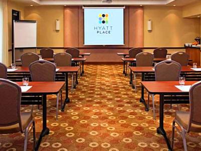 Hyatt Place Coconut Point 3*