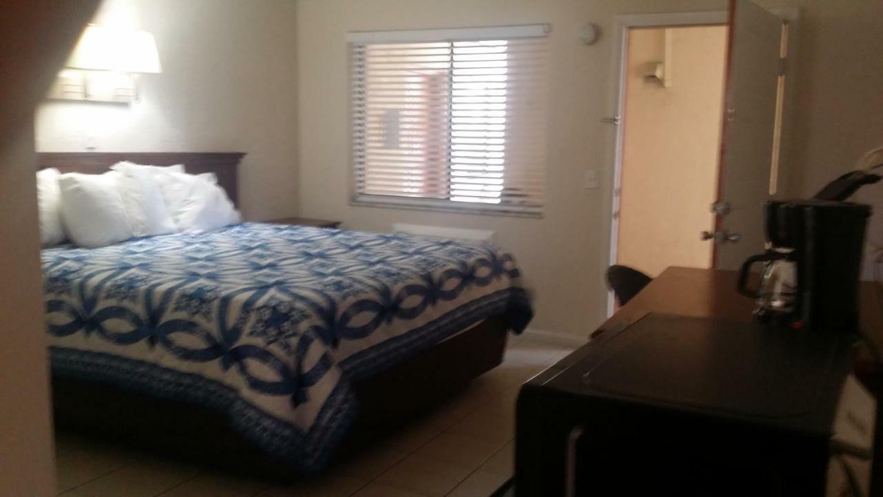 Motel Palm Breeze Hotel 3*
