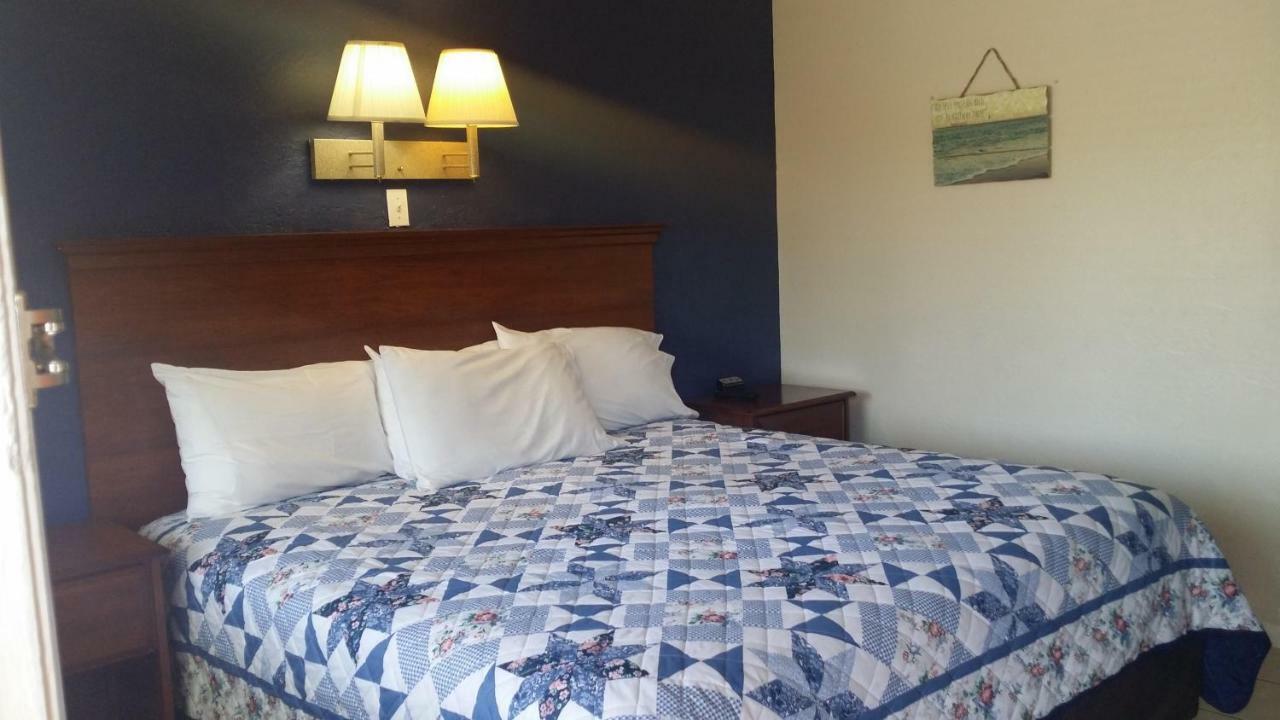 Motel Palm Breeze Hotel 3*