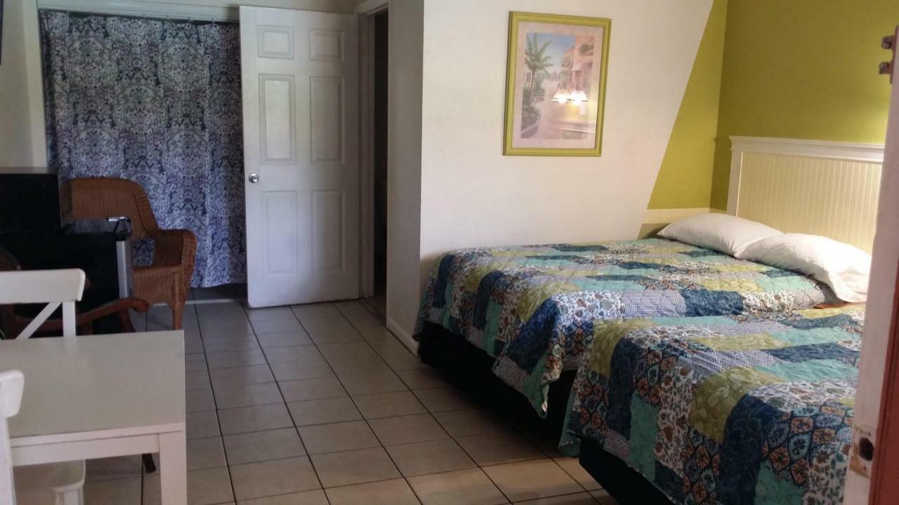 Palm Breeze Hotel Lake Worth Beach