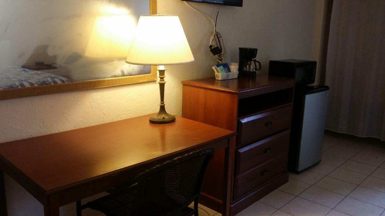 Motel Palm Breeze Hotel