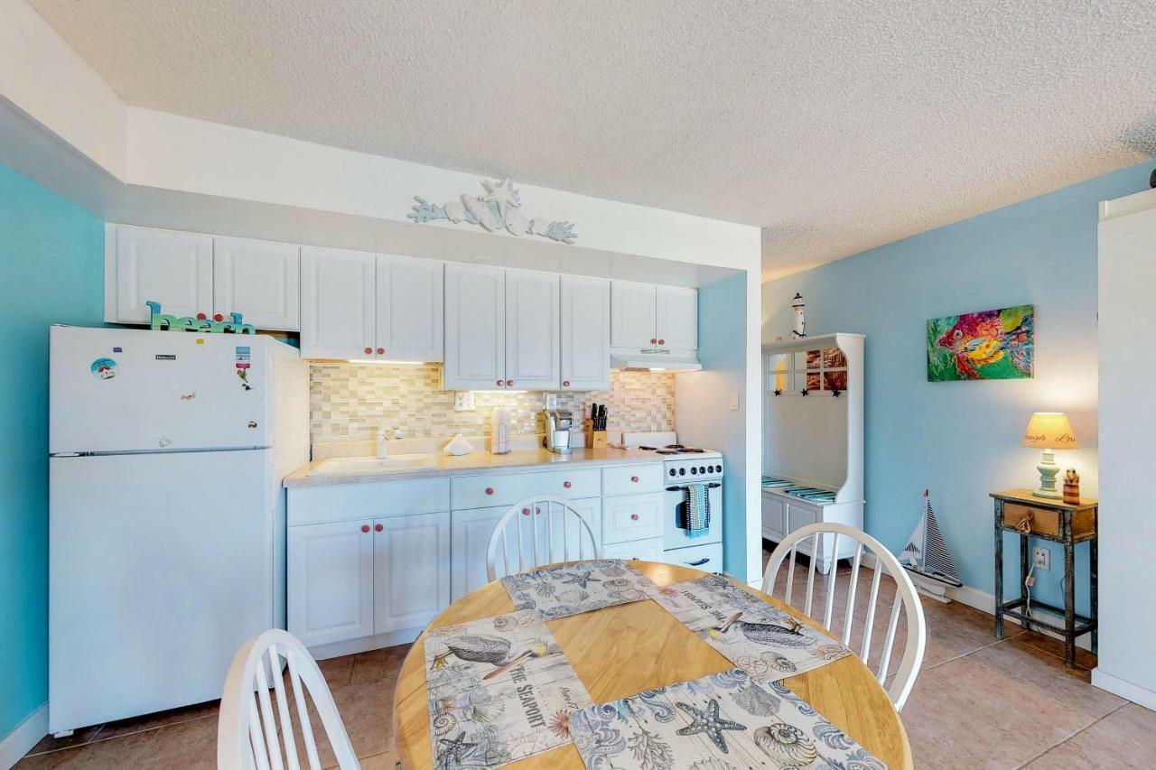 Mariners Cove Apartment *