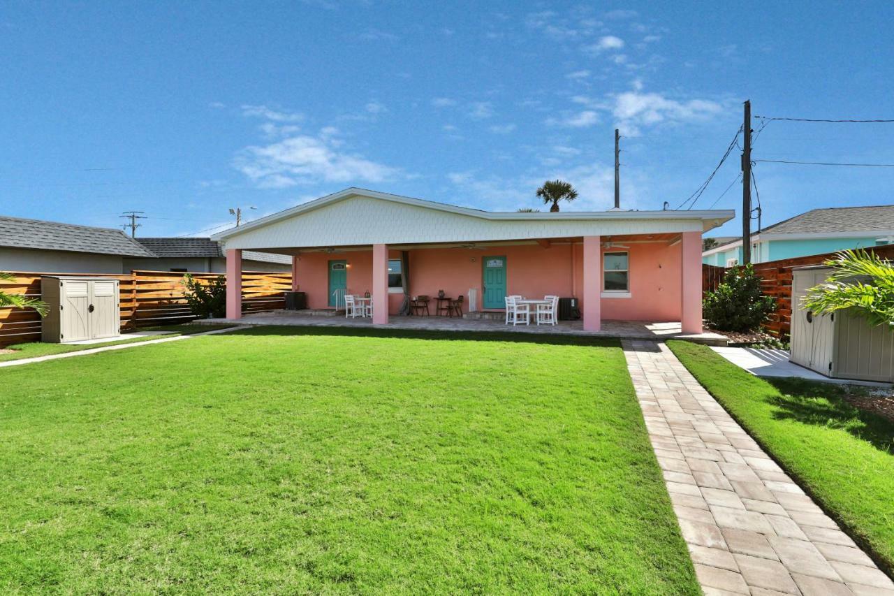 Holiday home The Pink House