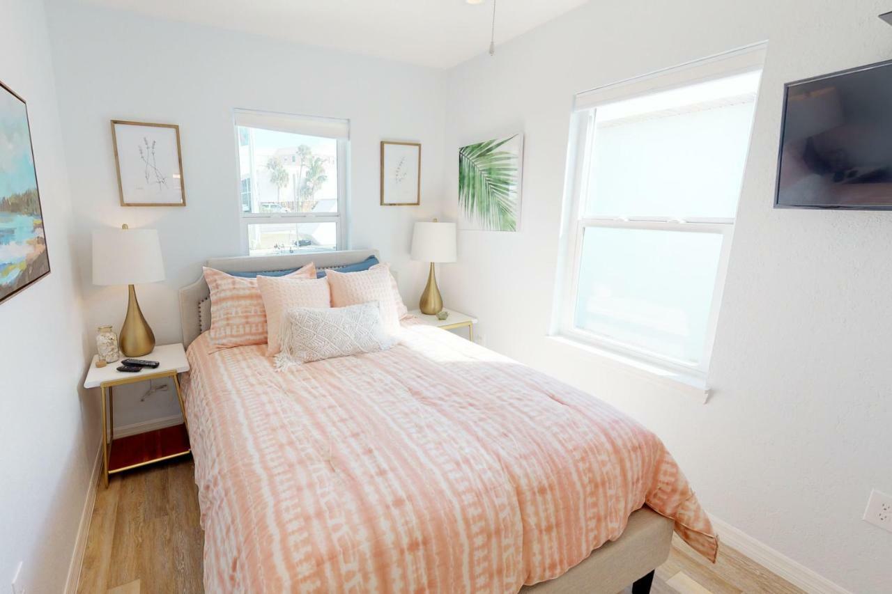 The Pink House Holiday home Cocoa Beach