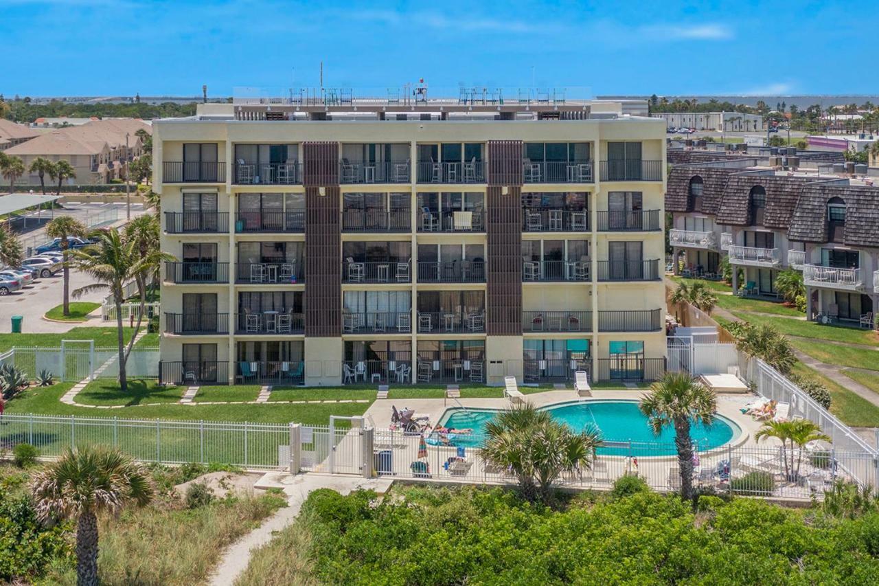 Oceanfront Chateau #308 Holiday home