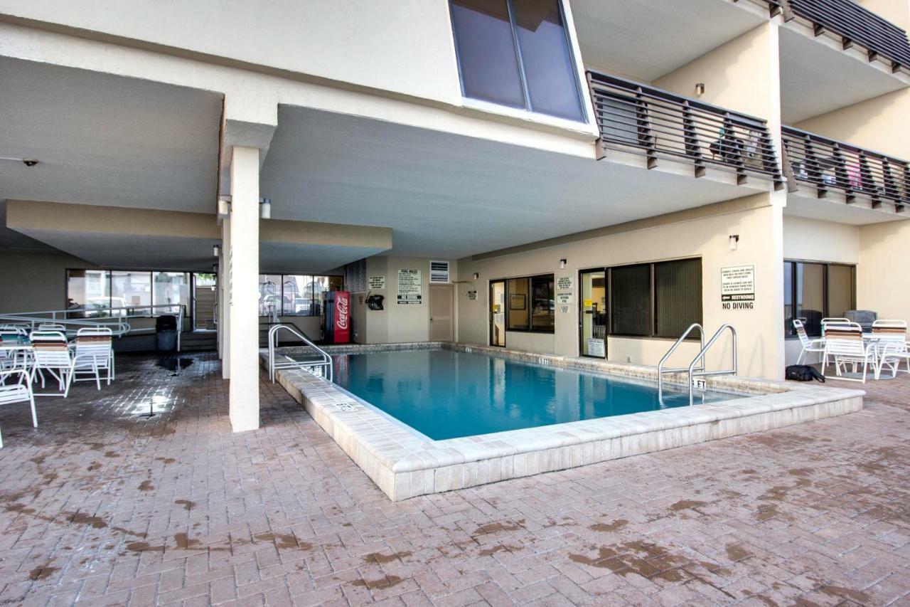 Gulf Gate 410 Apartment