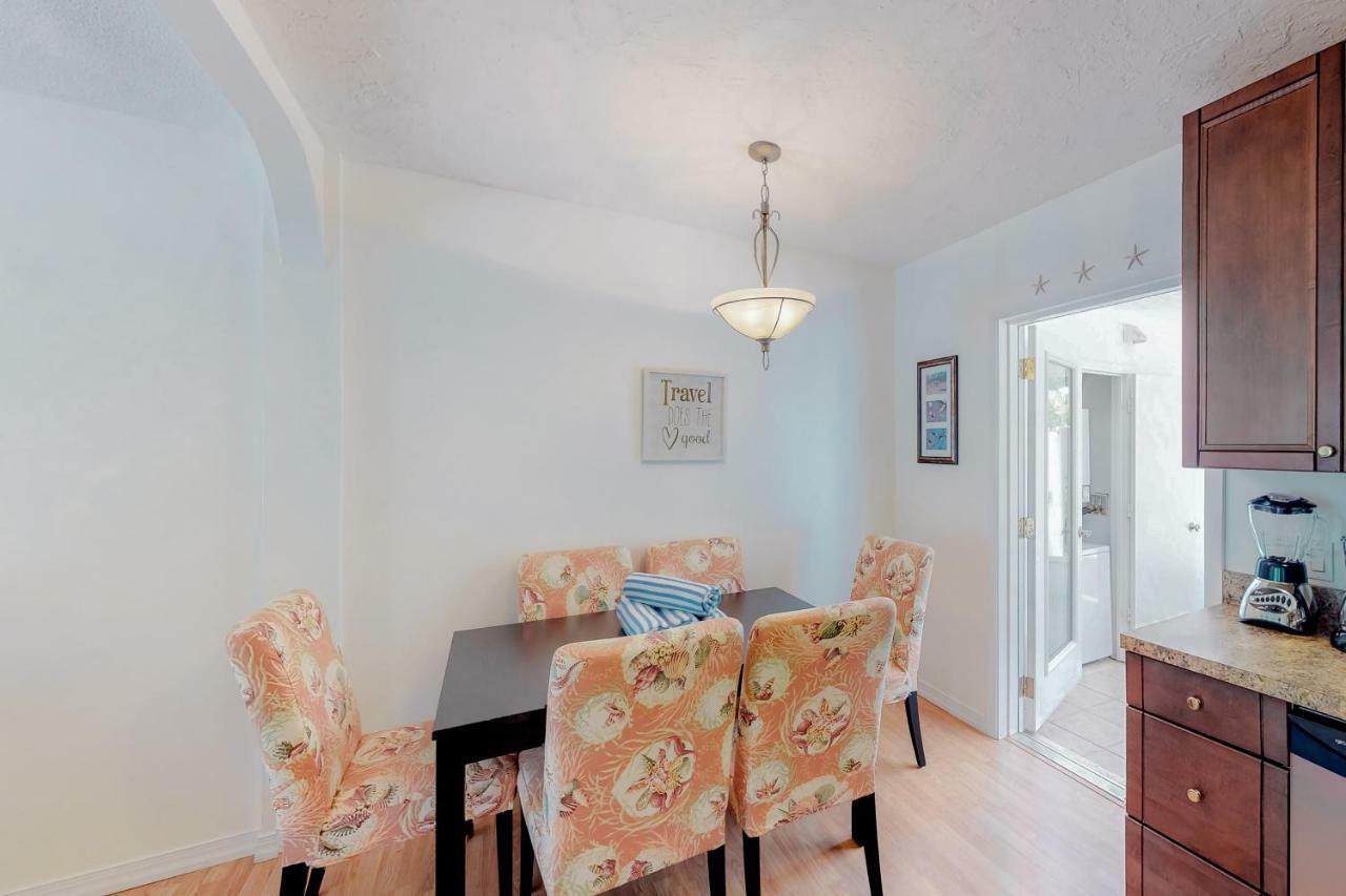 Blue Wave West Villa