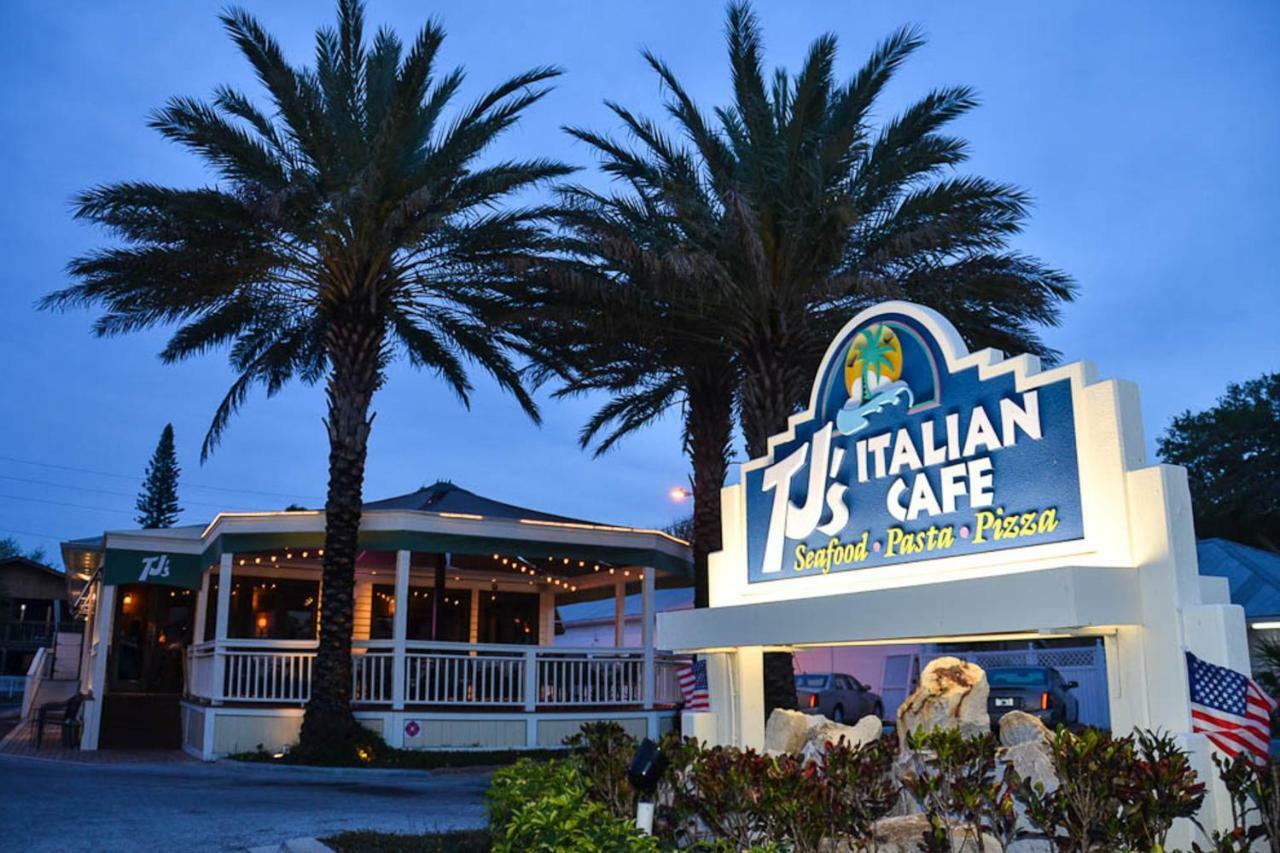 Reef Club 105 Clearwater Beach