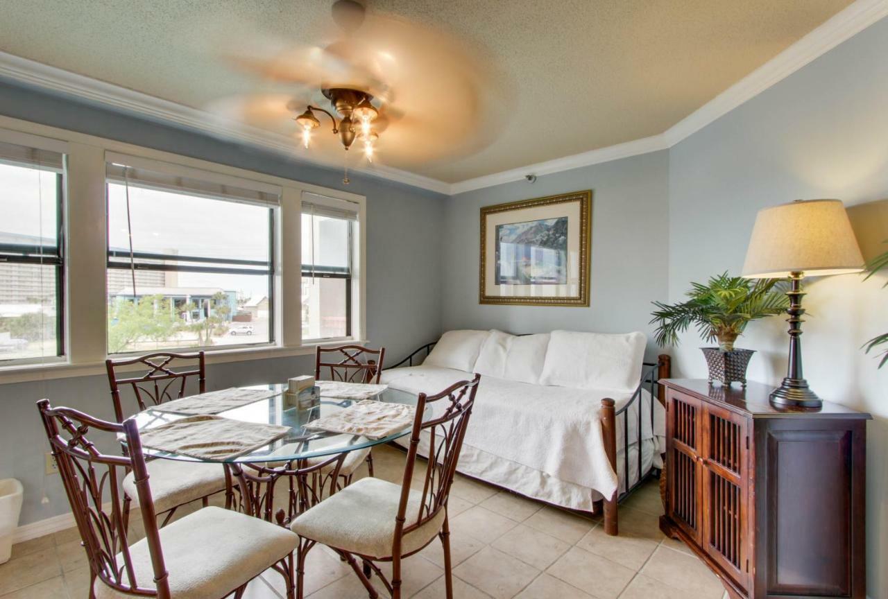 The At St. Thomas Square #1208a Panama City Beach