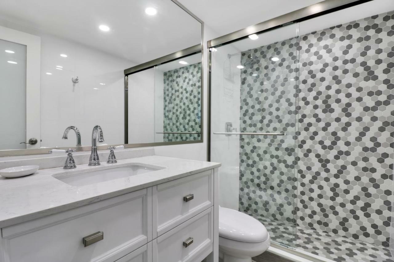 The Tides 2 Bedrooms 9th Floor We Are On The Beach! Apartment Hollywood