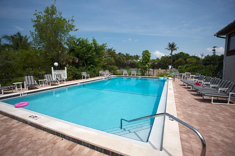 Inn Pelicans Roost Gulf Front 3*