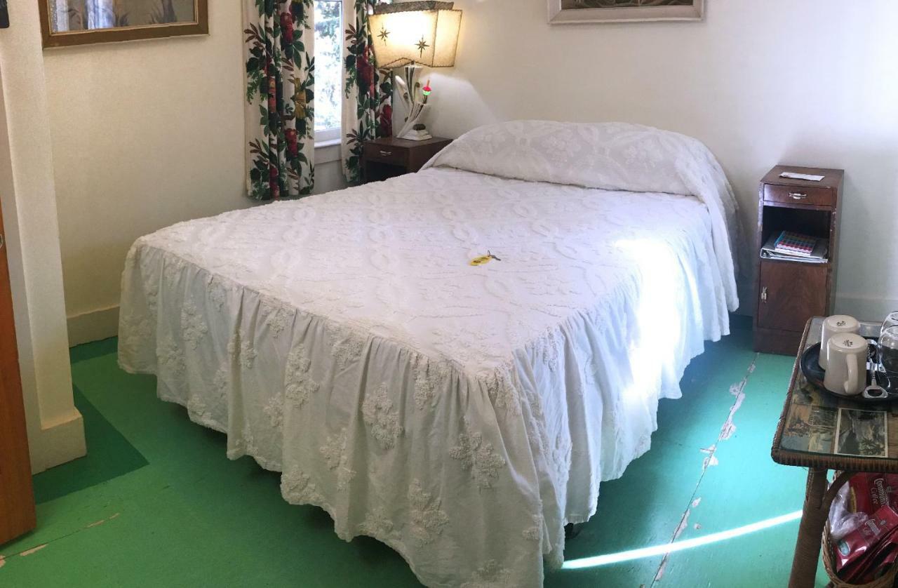 Bed & Breakfast Hibiscus Coffee & Grayton Beach