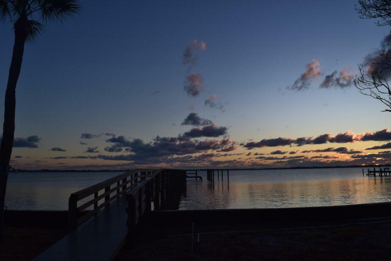 Caribbean Shores Waterfront Hotel Jensen Beach