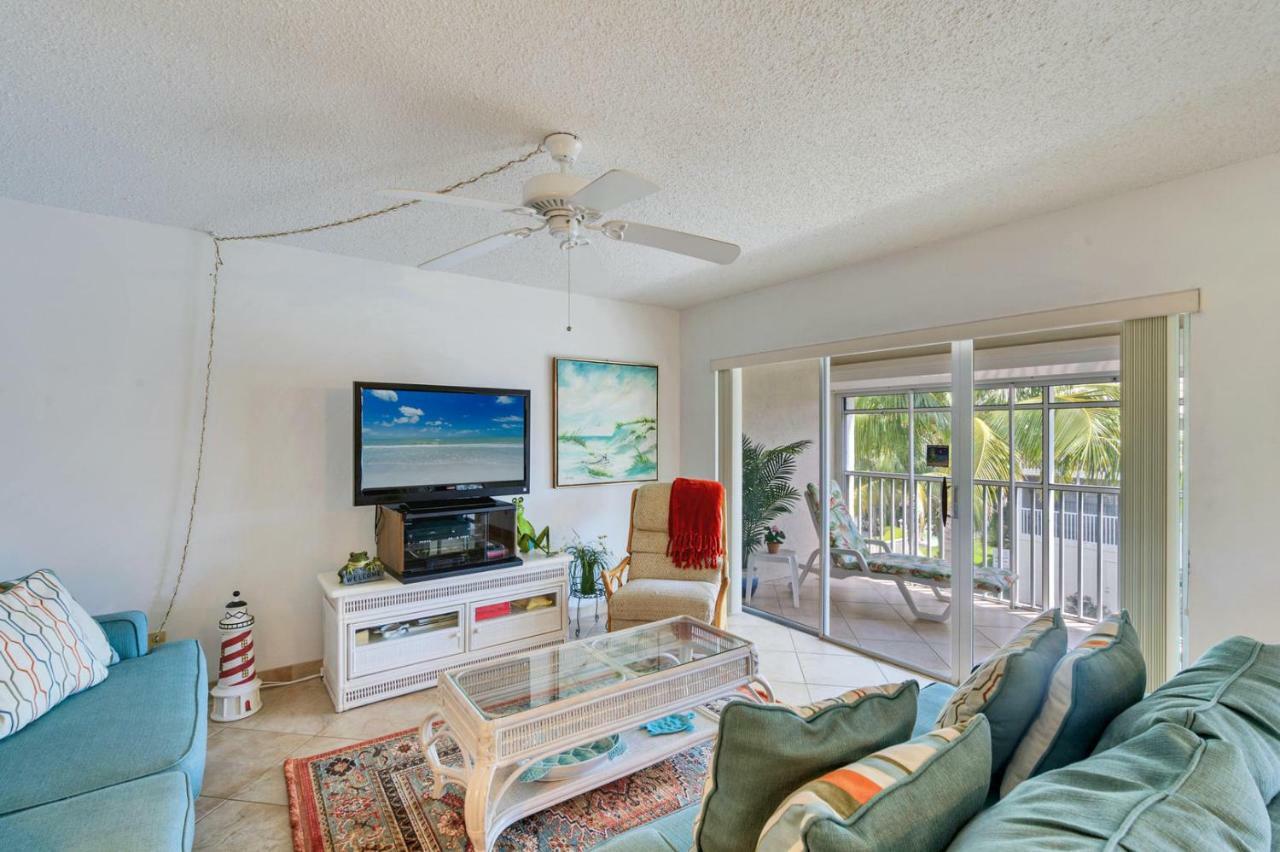 Siesta On The Beach Unit 405 Sanibel