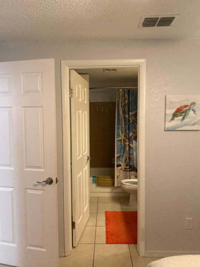 2 Bedroom , 2 Bath , *