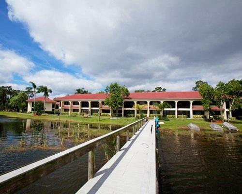 Resort Harder Hall Club Sebring