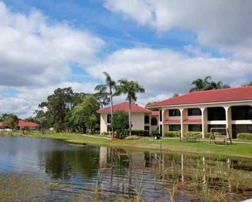 Harder Hall Club Sebring