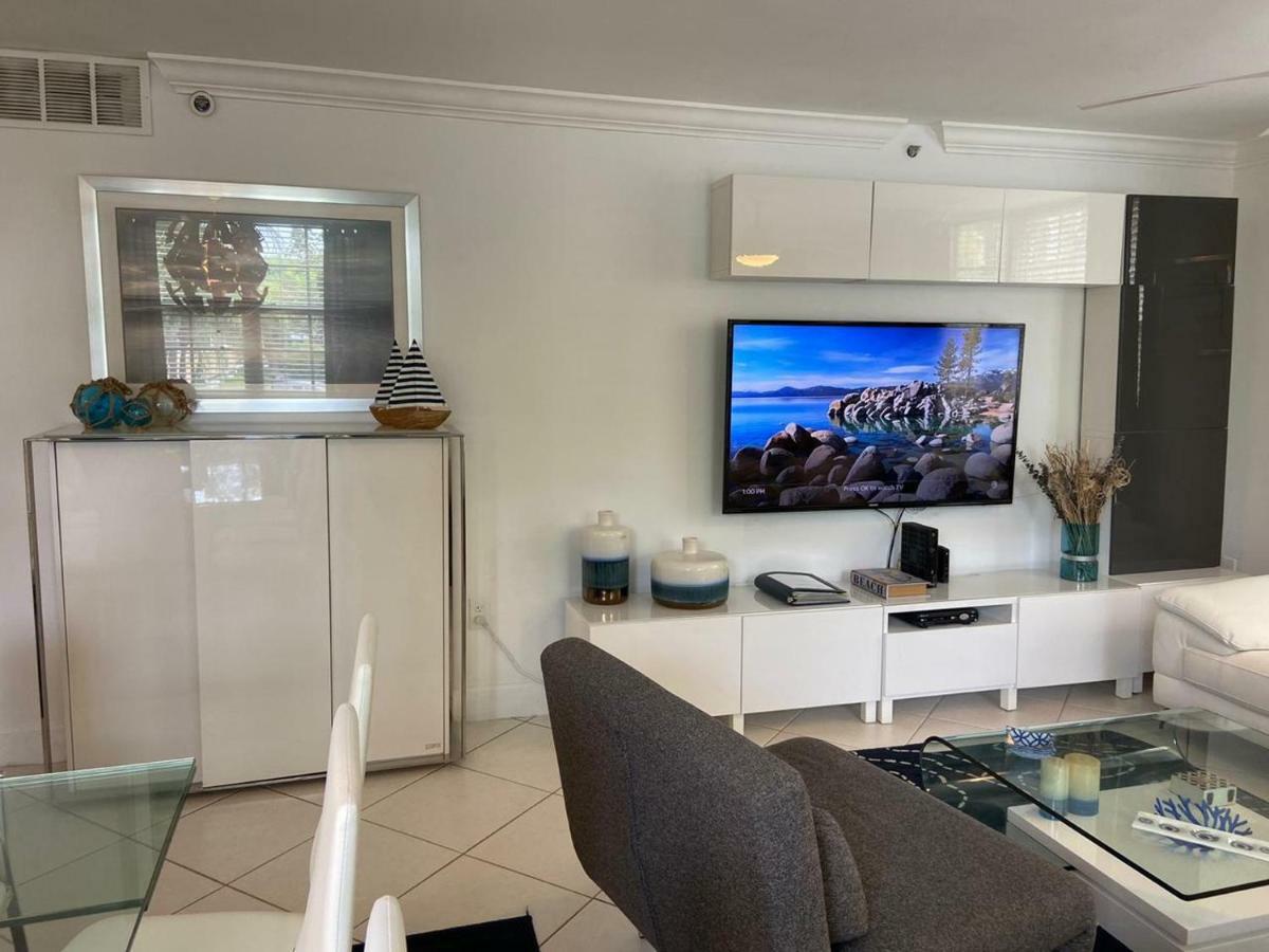 The Nautical! Amazing 3bed 2bath At Yacht Club Apartment Aventura
