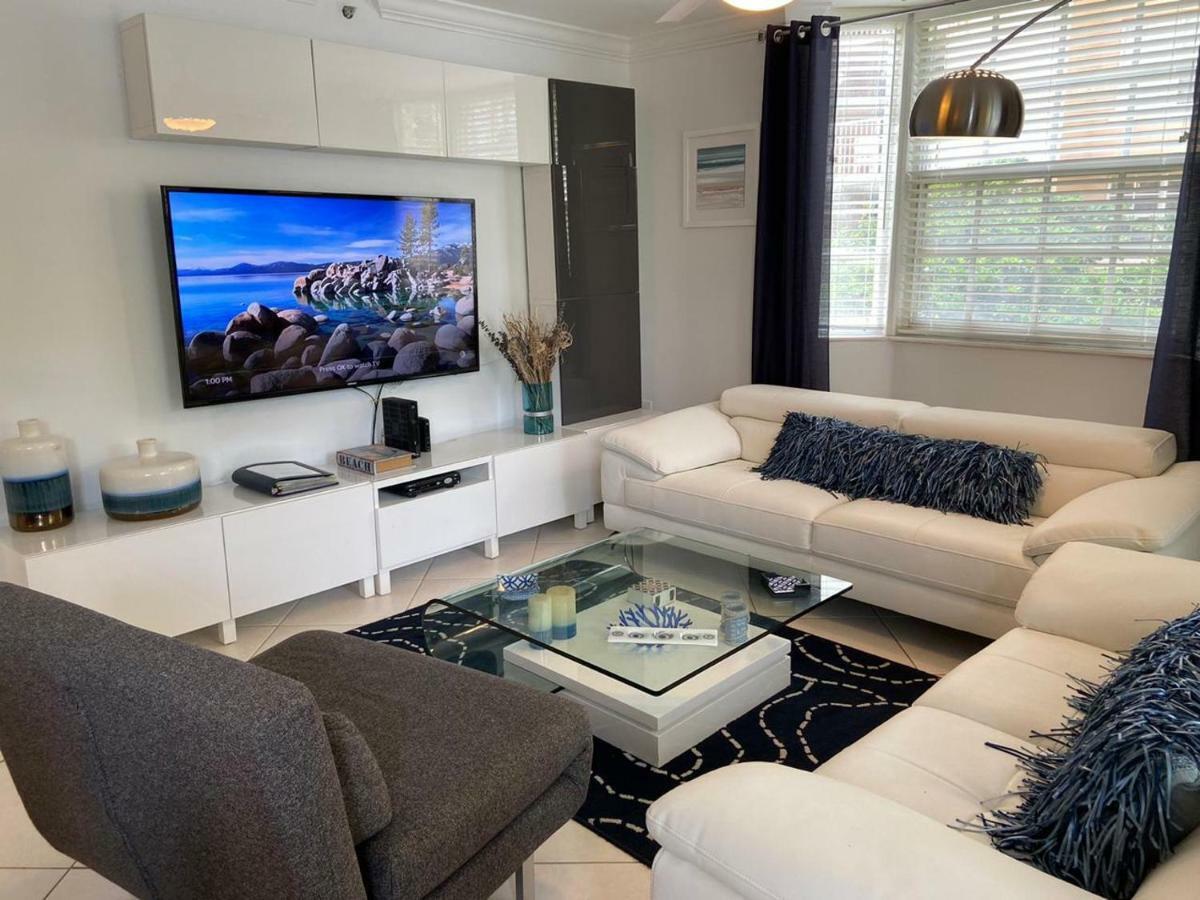 The Nautical! Amazing 3bed 2bath At Yacht Club Apartment