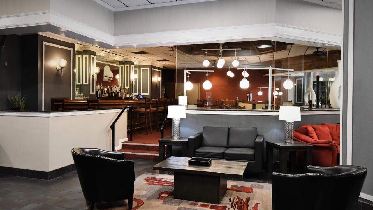 Hotel Ramada By Wyndham & Conference Center