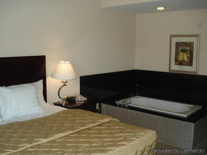 La Quinta By Wyndham / Daytona Hotel