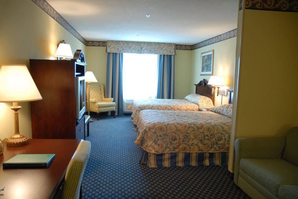 Country & By Radisson, Tampa-brandon, Fl 3*