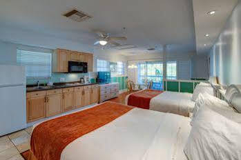 Lighthouse Resort: & Inn 3*
