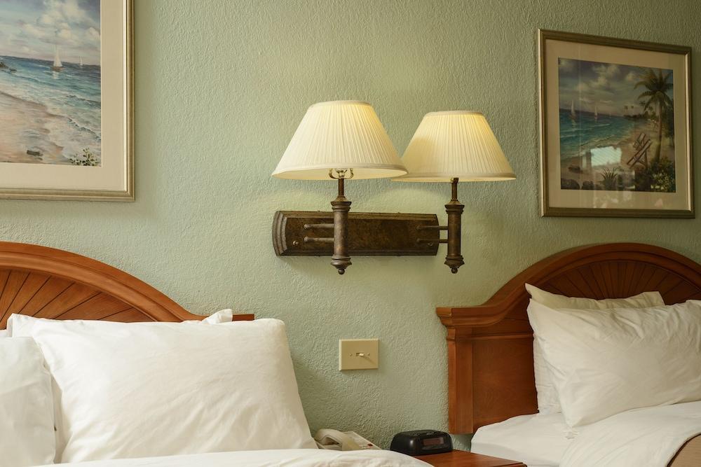Hotel Beachside And