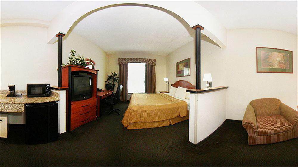 Comfort Sawgrass Hotel 3*