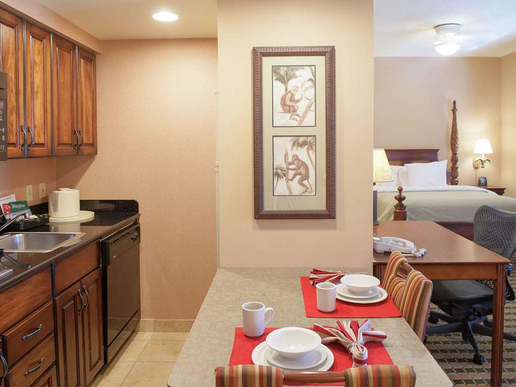 Pensacola Suites Hotel Hotel 3*