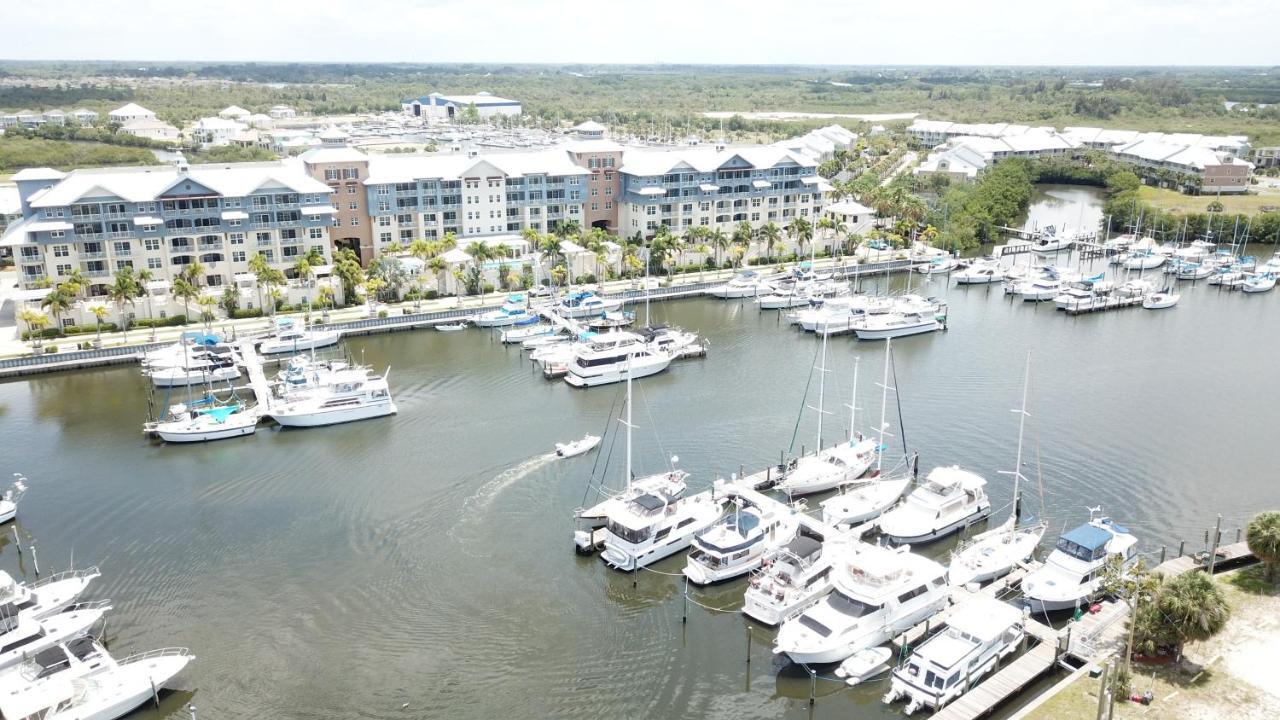 Aparthotel Tampa Bay, Step Away, Wifi, Free Parking,pools, Jacuzzi Ruskin
