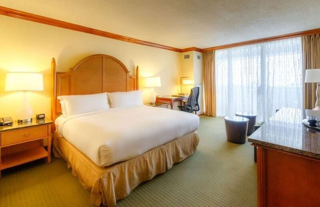 Hilton Oceanfront Melbourne