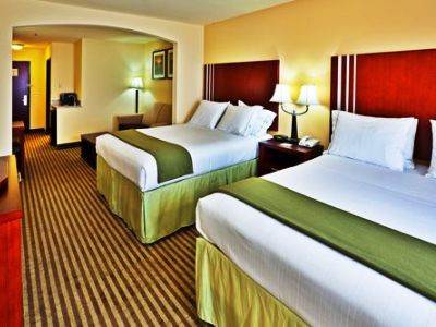 Express & Perry, An Ihg 2* Perry