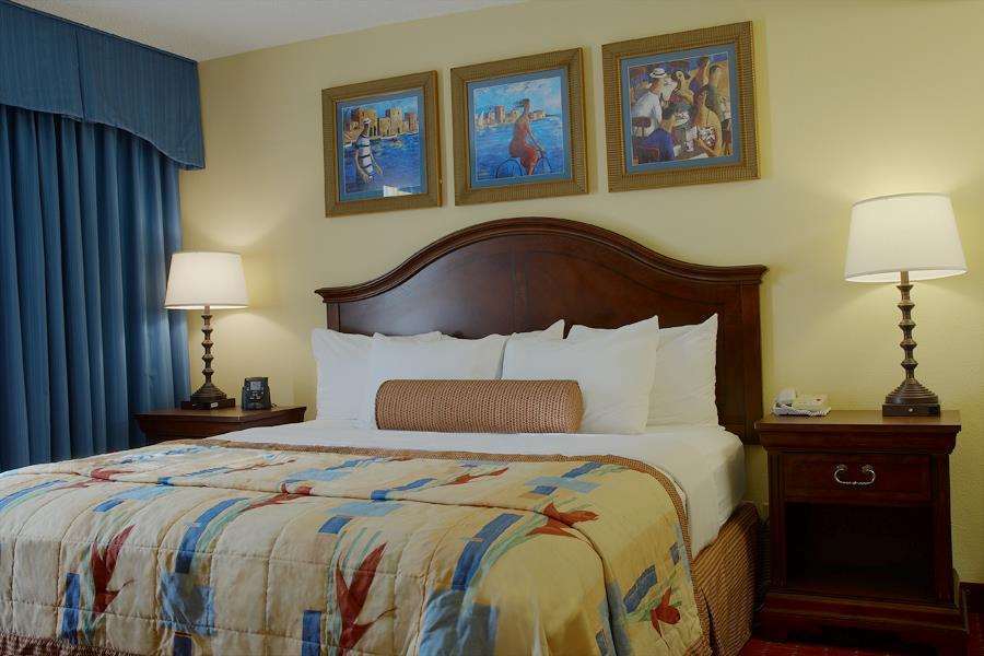 Hotel Embassy By Hilton Orlando North 3*