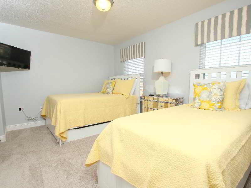 Resort Solterra Luxury Homes Loughman