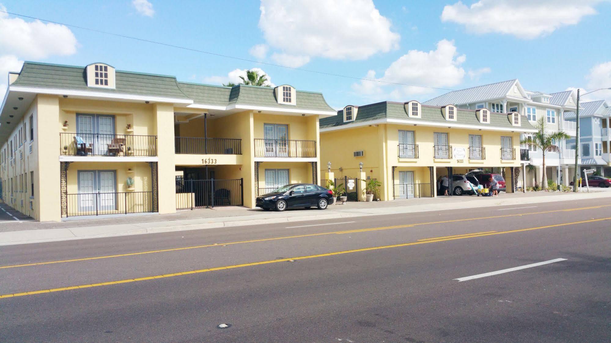Apartment Royal Orleans Unit 113