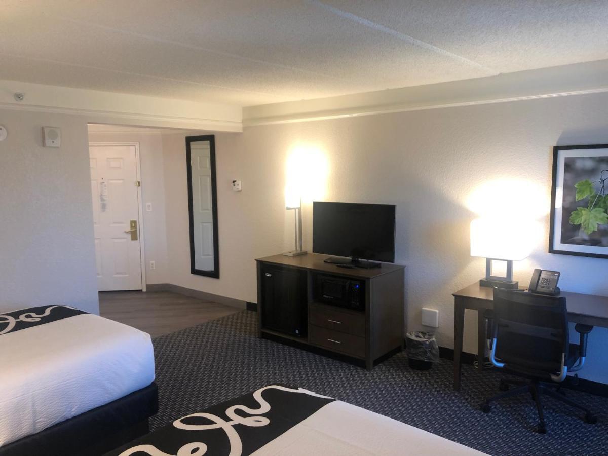 La Quinta & By Wyndham Hotel Panama City