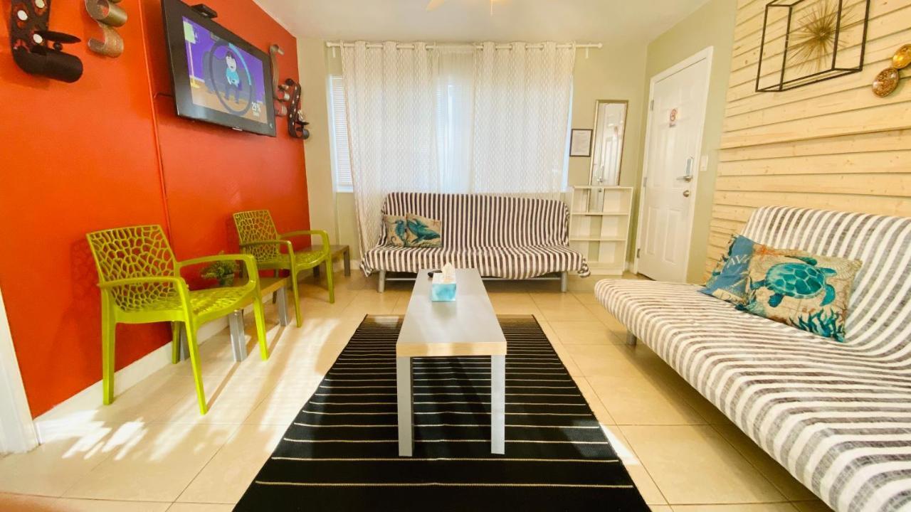Beachfront House Apartment *
