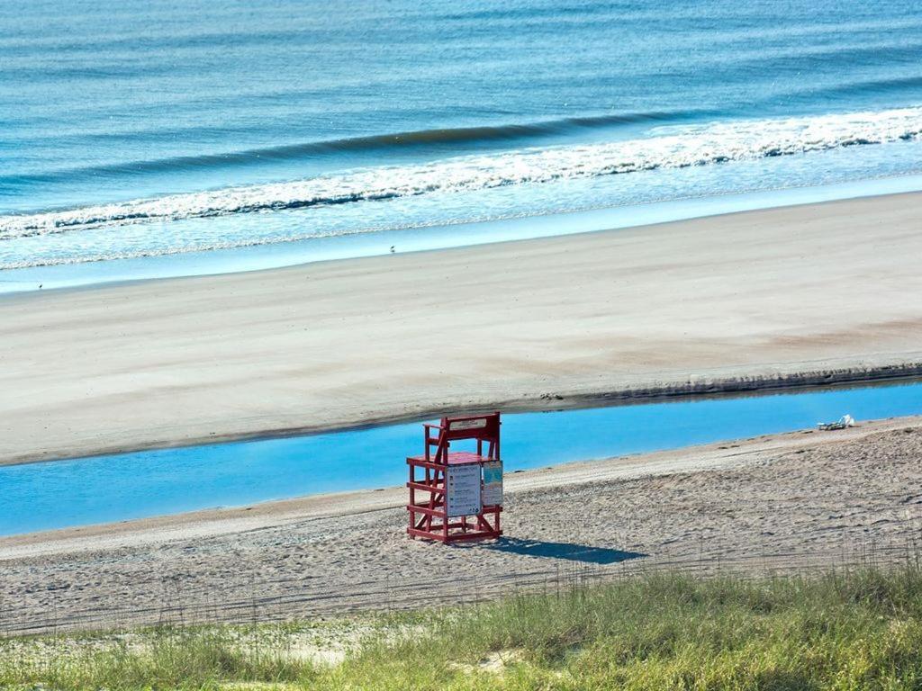 Amelia Island Oceanfront 2 Master Apartment *